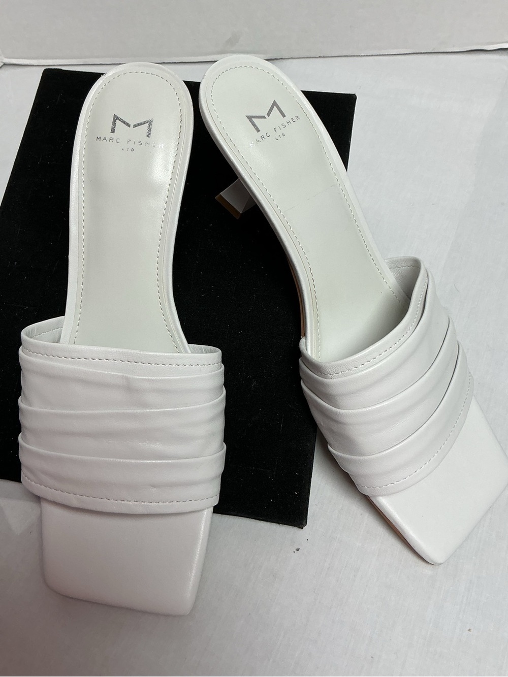 Marc Fisher LTD White Square Toe Heeled Mule Sandals 9.5M